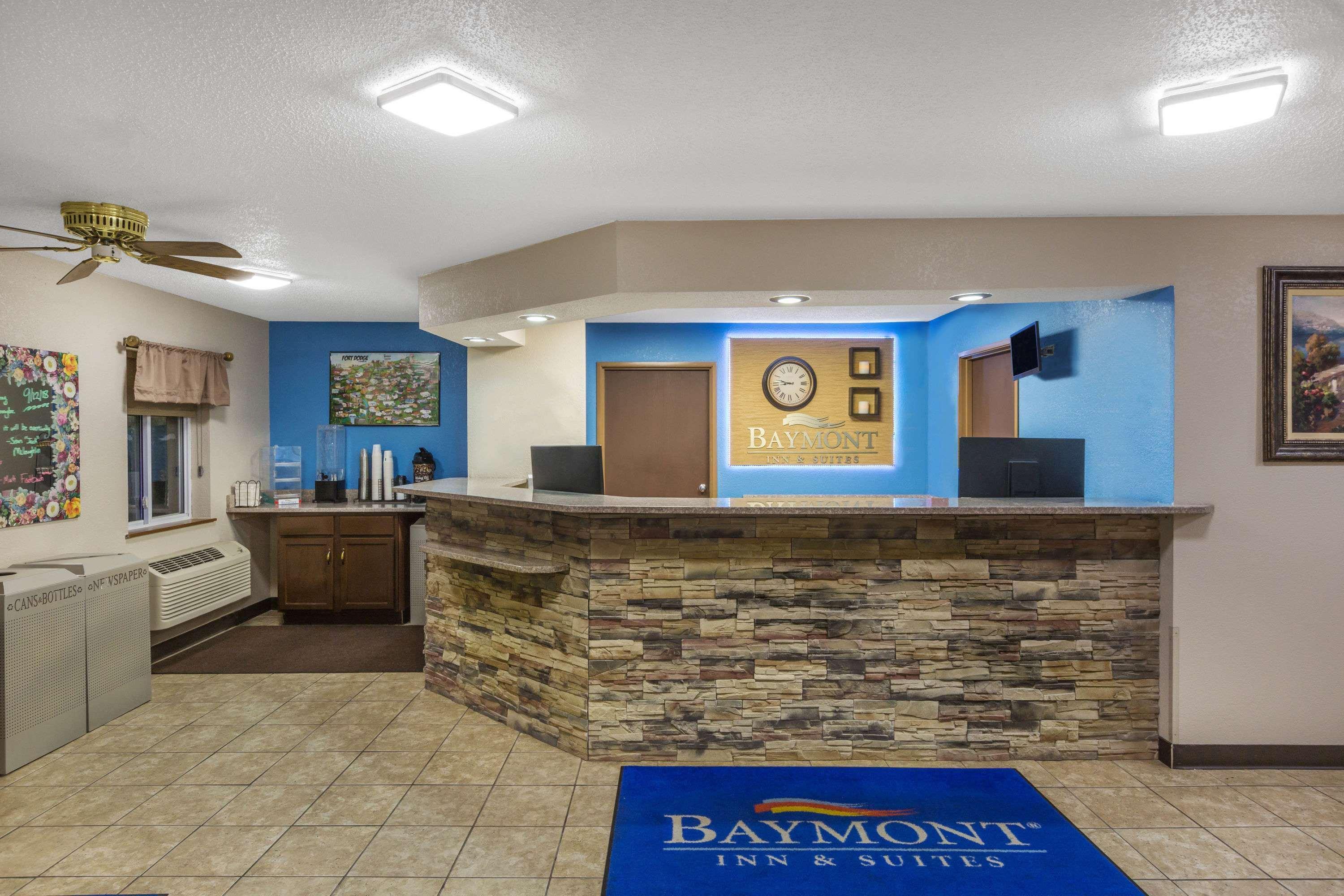 Baymont By Wyndham Fort Dodge Exterior foto
