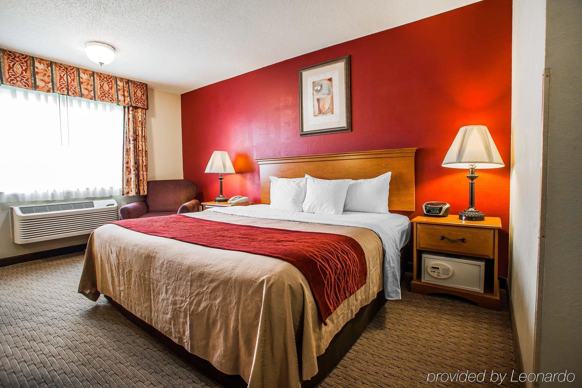 Baymont By Wyndham Fort Dodge Exterior foto