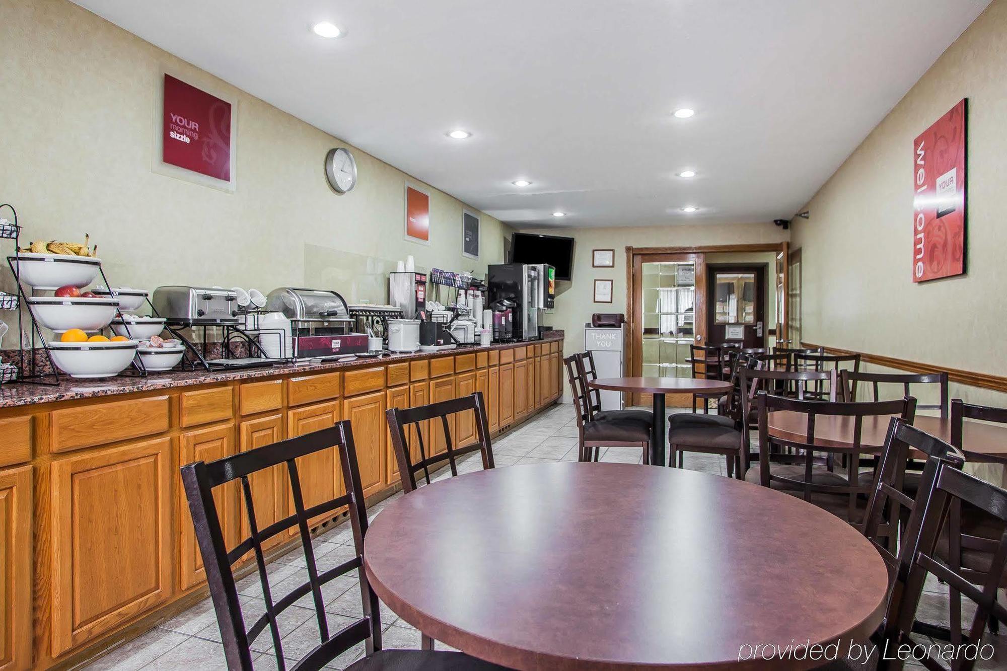 Baymont By Wyndham Fort Dodge Exterior foto